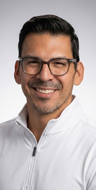 2026 Robert Hernandez Profile Pic.jpg