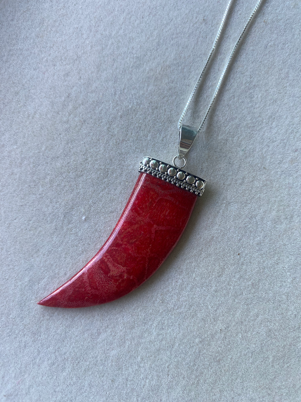 Colar Dente de Coral 