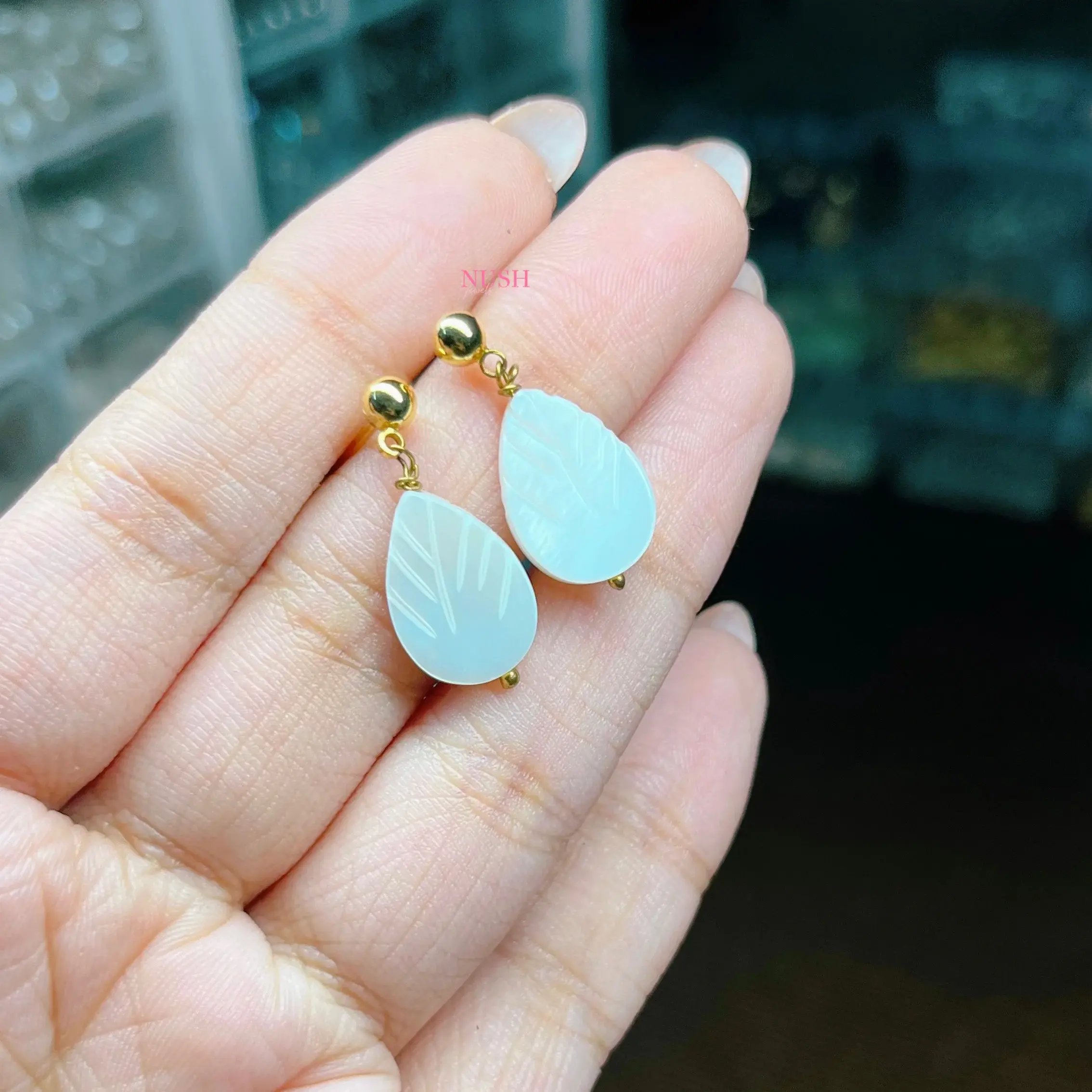 Shell Leaf earrings