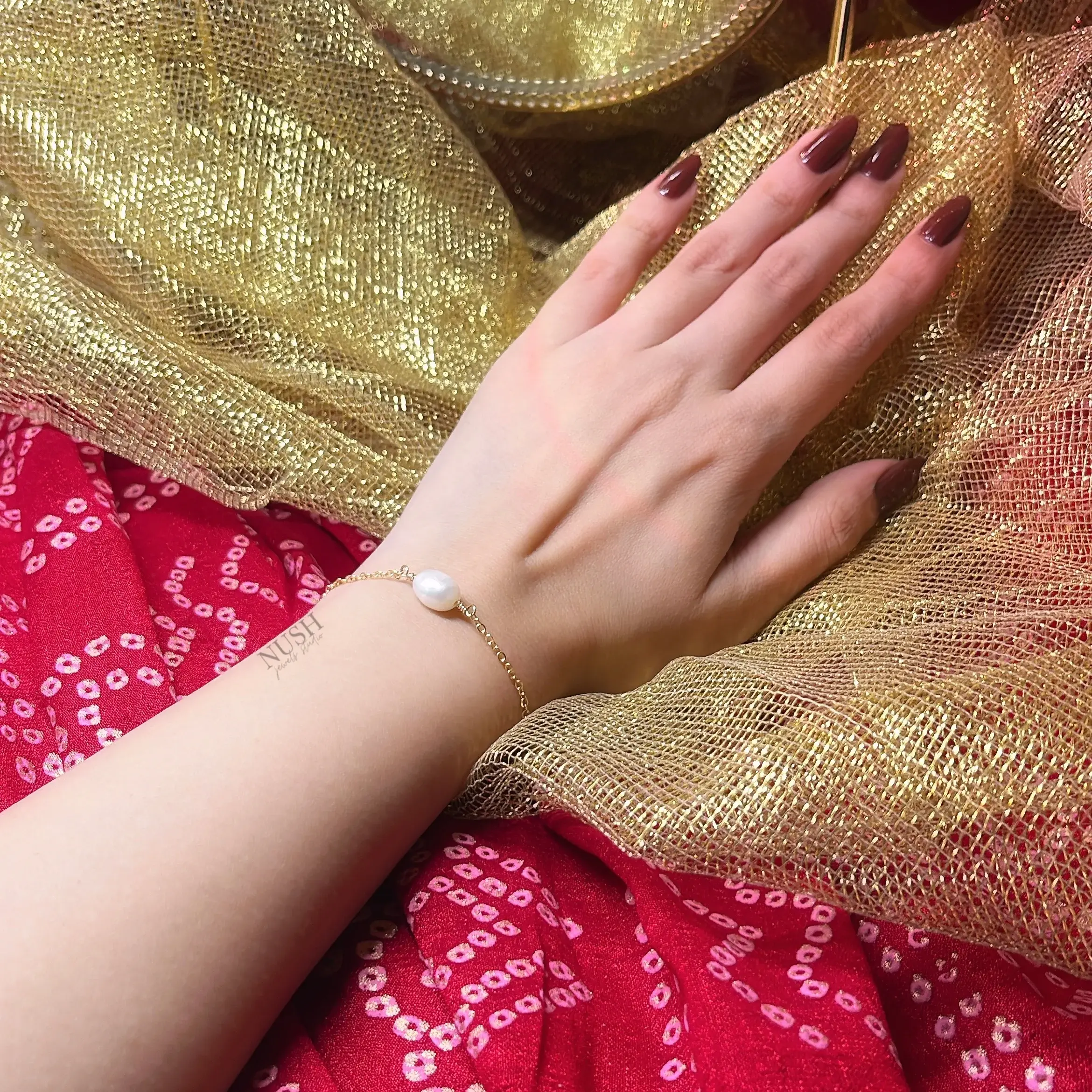 Single Pearl Bracelet (gold plated, anti-tarnish)