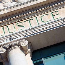 reconocida trayectoria en derecho penal