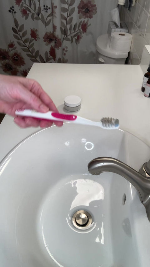 Thumbnail: Natural Tooth Powder