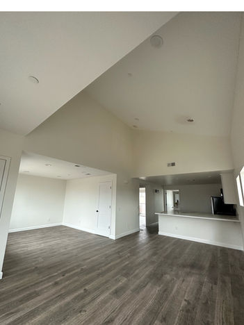 living room upstairs.jpeg