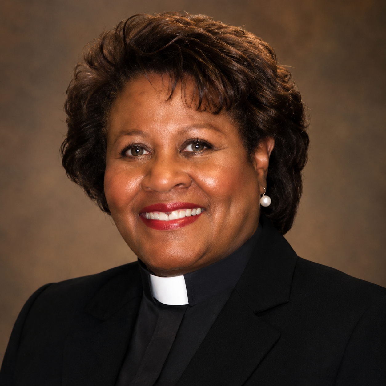 Dr. Lois Poag-Ray.png