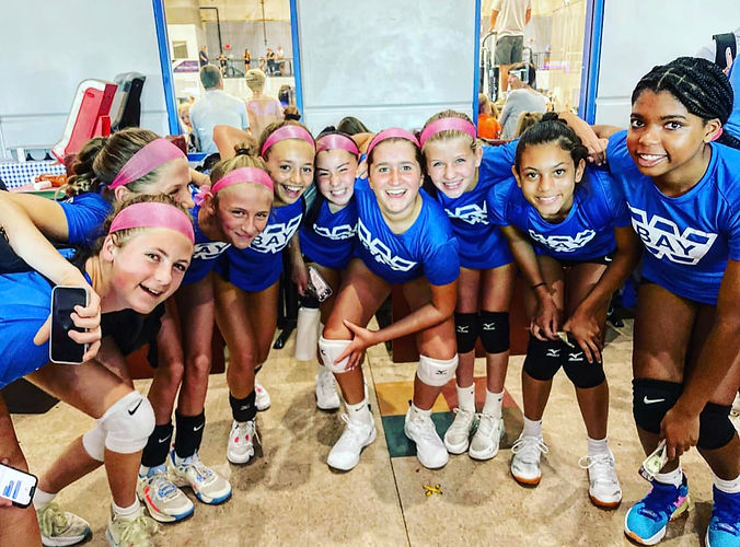 girls volleyball team