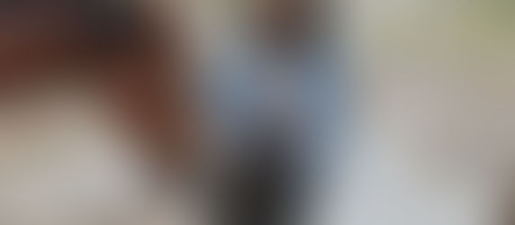 Pin-Up Horse Shoot | Stacy & Jess