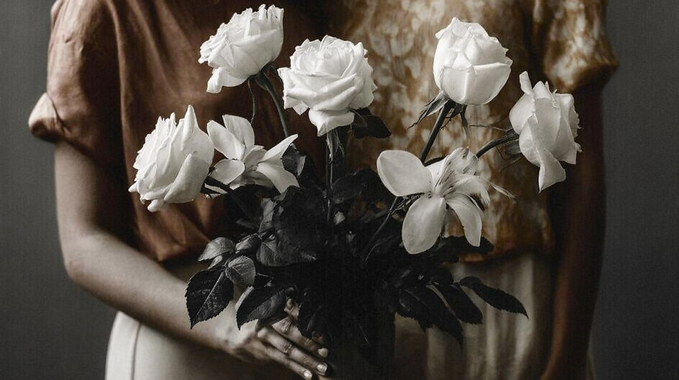 httpss.mj.runIFDaHx1wwgM_give_me_vintage_black_and_white_vers_40724273-b470-46f6-860a-9e24