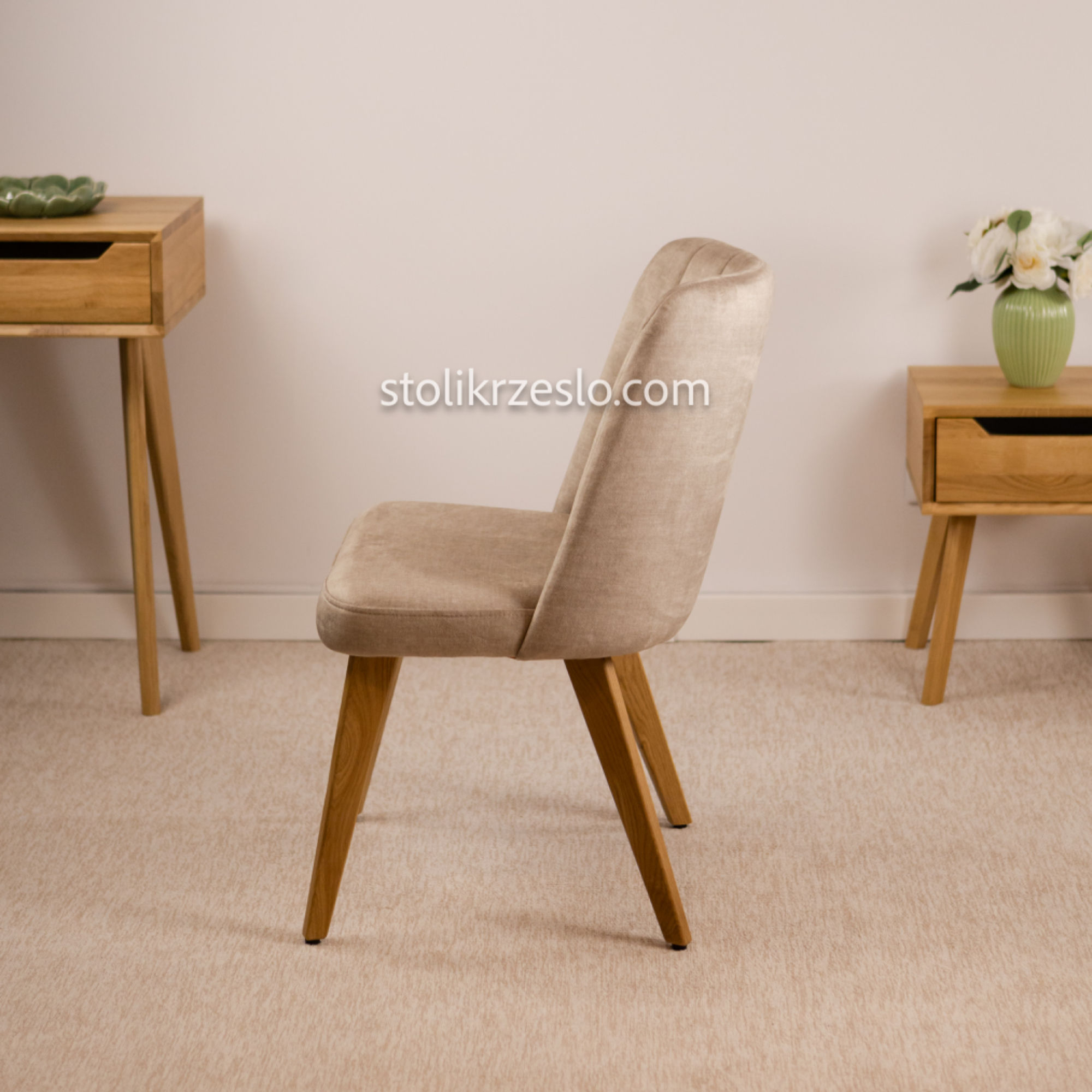Krzesło dębowe tapicerowane Milan- lite drewno /wosk/Natural/Vogue-02