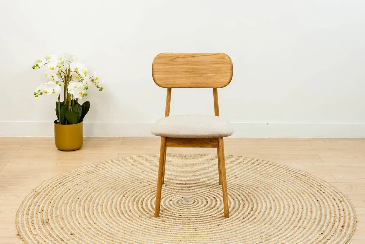 Krzesło dębowe tapicerowane Pegas - lite drewno / wosk / beige 02 - STÓŁ I KRZESŁO - SALON MEBLOWY