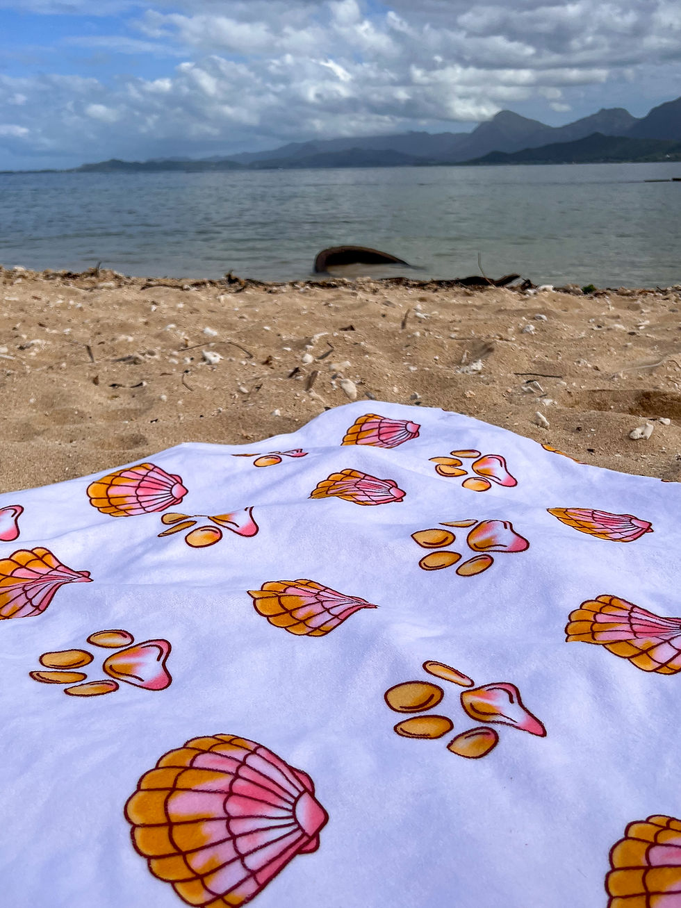 Thumbnail: Sunrise Shell Towel