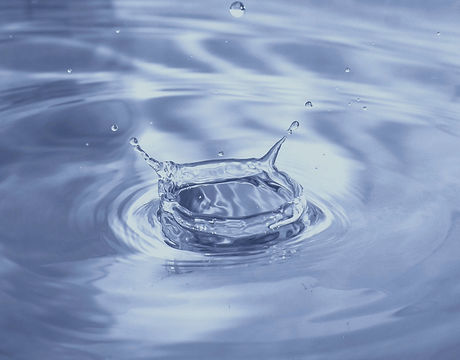 Sparkle splash of water_edited_edited_edited_edited.jpg