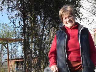 Rencontre dans un jardin "au naturel", Martine Poggi une militante pour la nature
