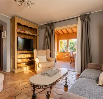 Séjour de l'appartement Le Patio climatisé, près de Bandol