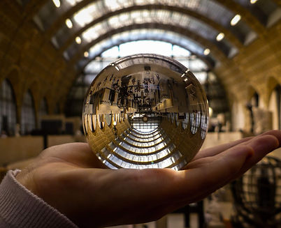 If you want your web content to be the centre of attention, there's nothing work like the all-eyes-on-me webpage package