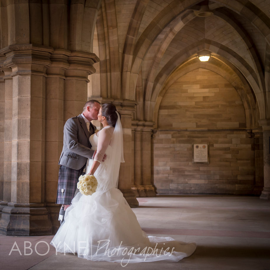 Glasgow University Chapel - "A Glasgow kiss"