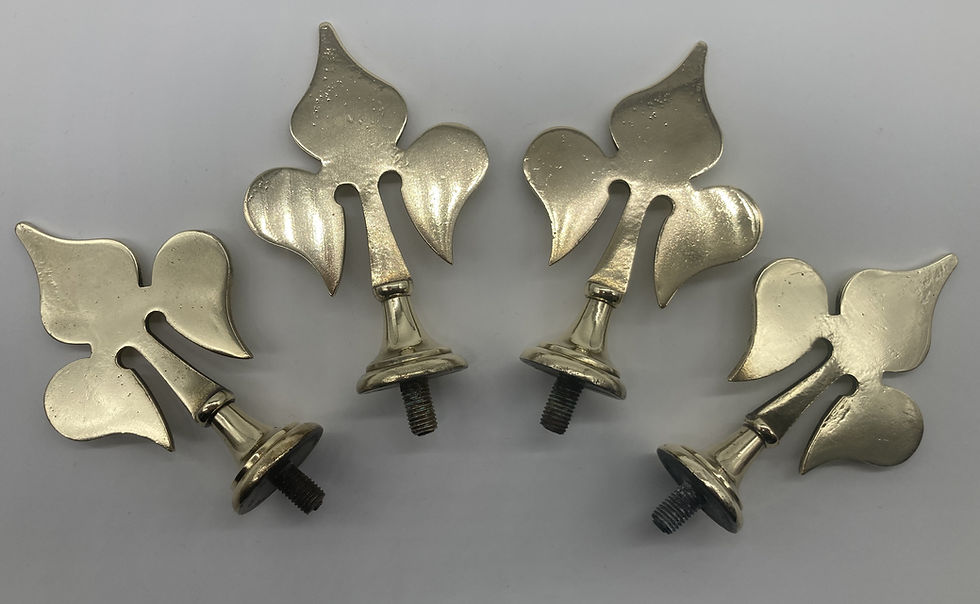 Set of four Victorian curtain finials