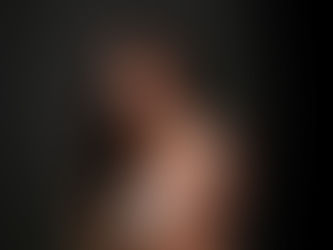 Portrait of Kirstie Nicole, award-winning content creator and founder of The Collective, developing She Comes With Baggage Media projects and hosting the She Comes With Baggage podcast.