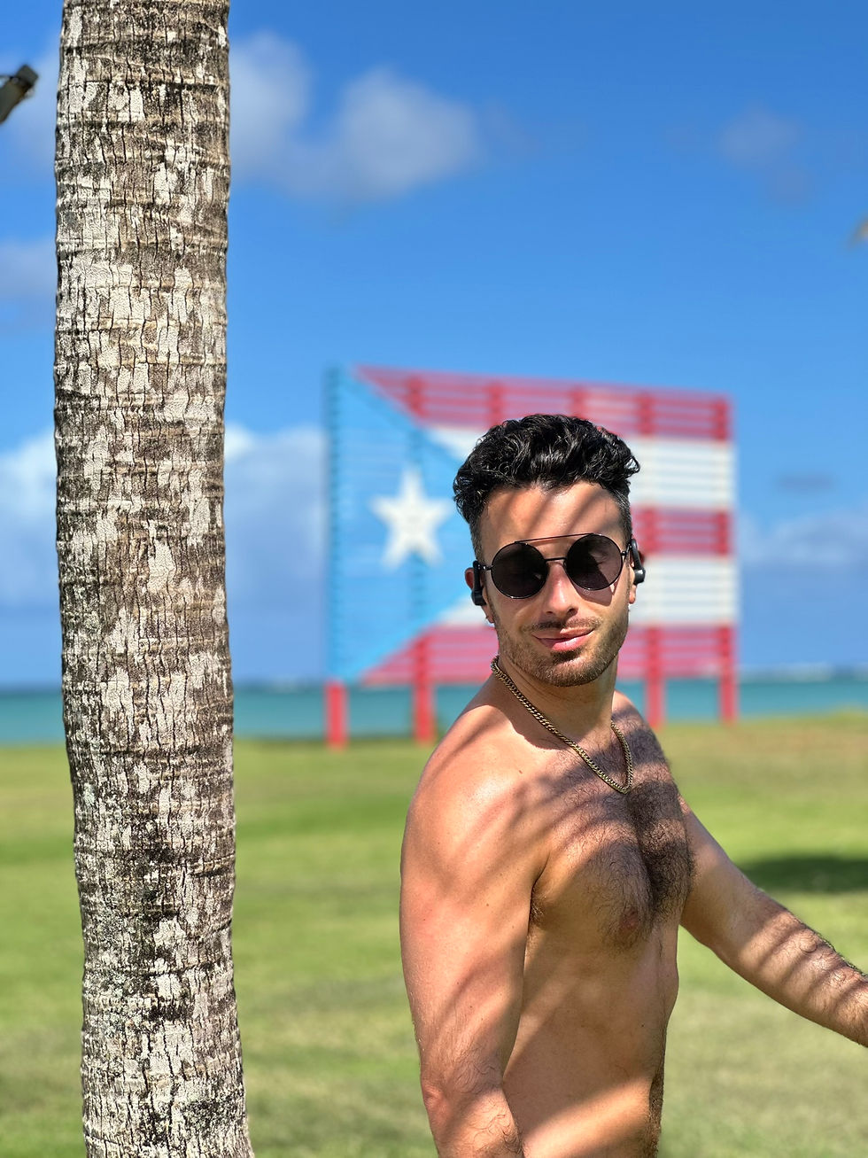 Sion Walton-Guest, founder of The Globetrotter Guys, shares LGBTQ+ travel experiences to help queer travelers explore the world with confidence and clarity | She Comes With Baggage Media