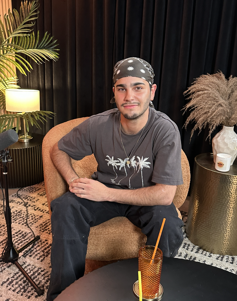 Explore Noa Taieb’s journey of breaking gender norms, embracing culture, and building a purposeful brand. Discover how Noa uses creativity and identity to inspire community and meaningful change on She Comes With Baggage Podcast