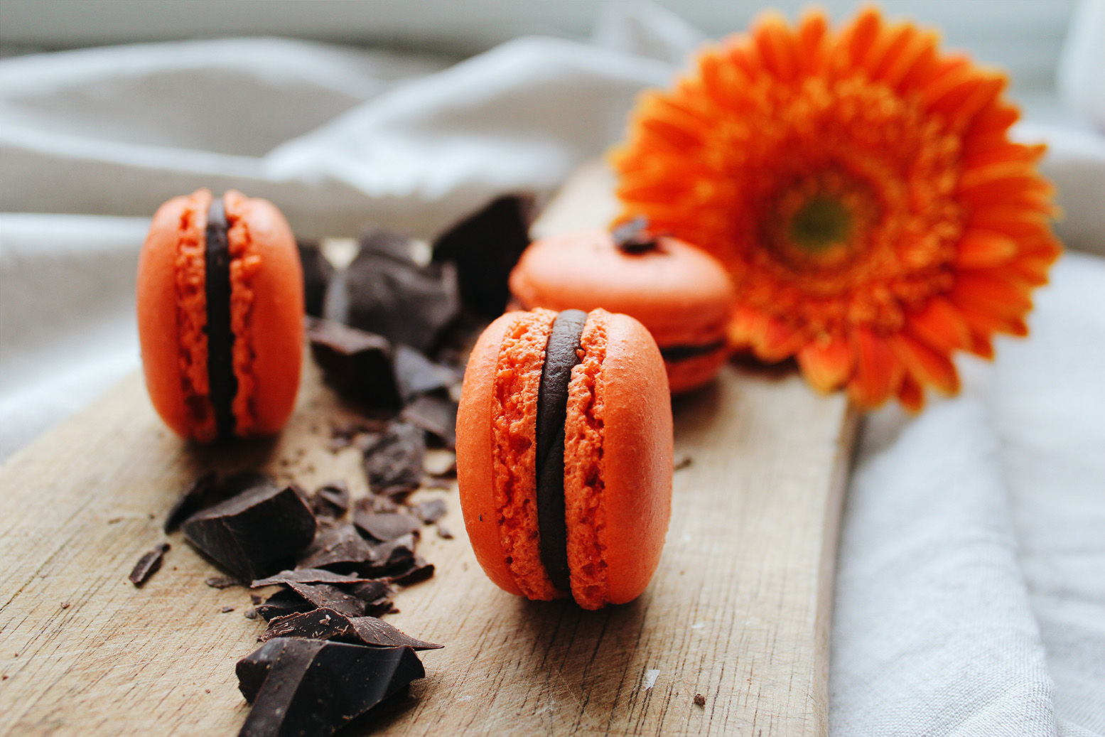 Макарони "Шоколад-маракуйя"