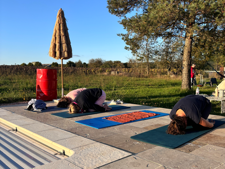 Activités sportives en intérieur et extérieur lors de la retraite d'octobre 2024 à Fouronnes, près d'Auxerre