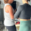 Miniature : Femme en train de faire du renforcement musculaire avec sa coach sportif