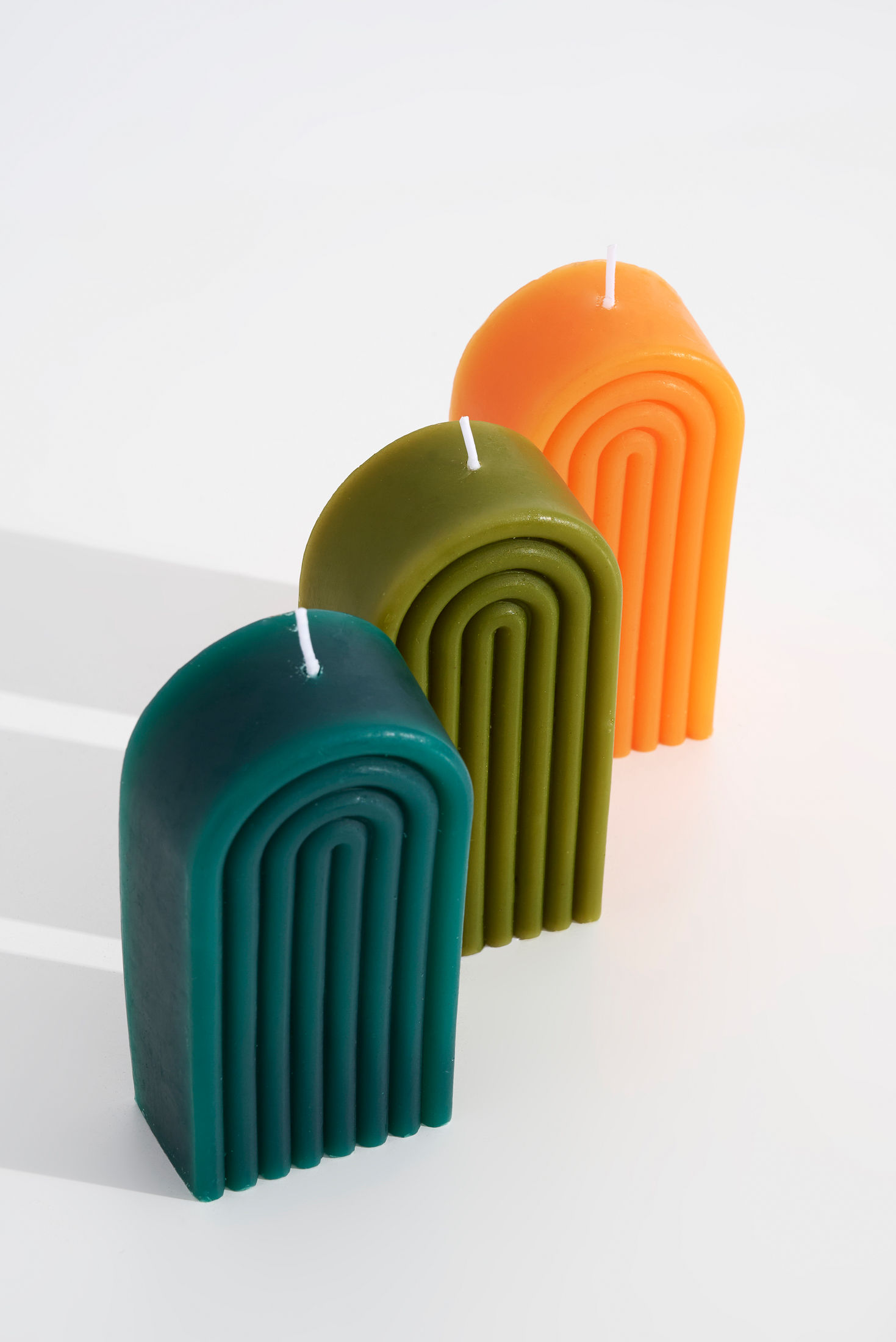 Candle paraffin dark green