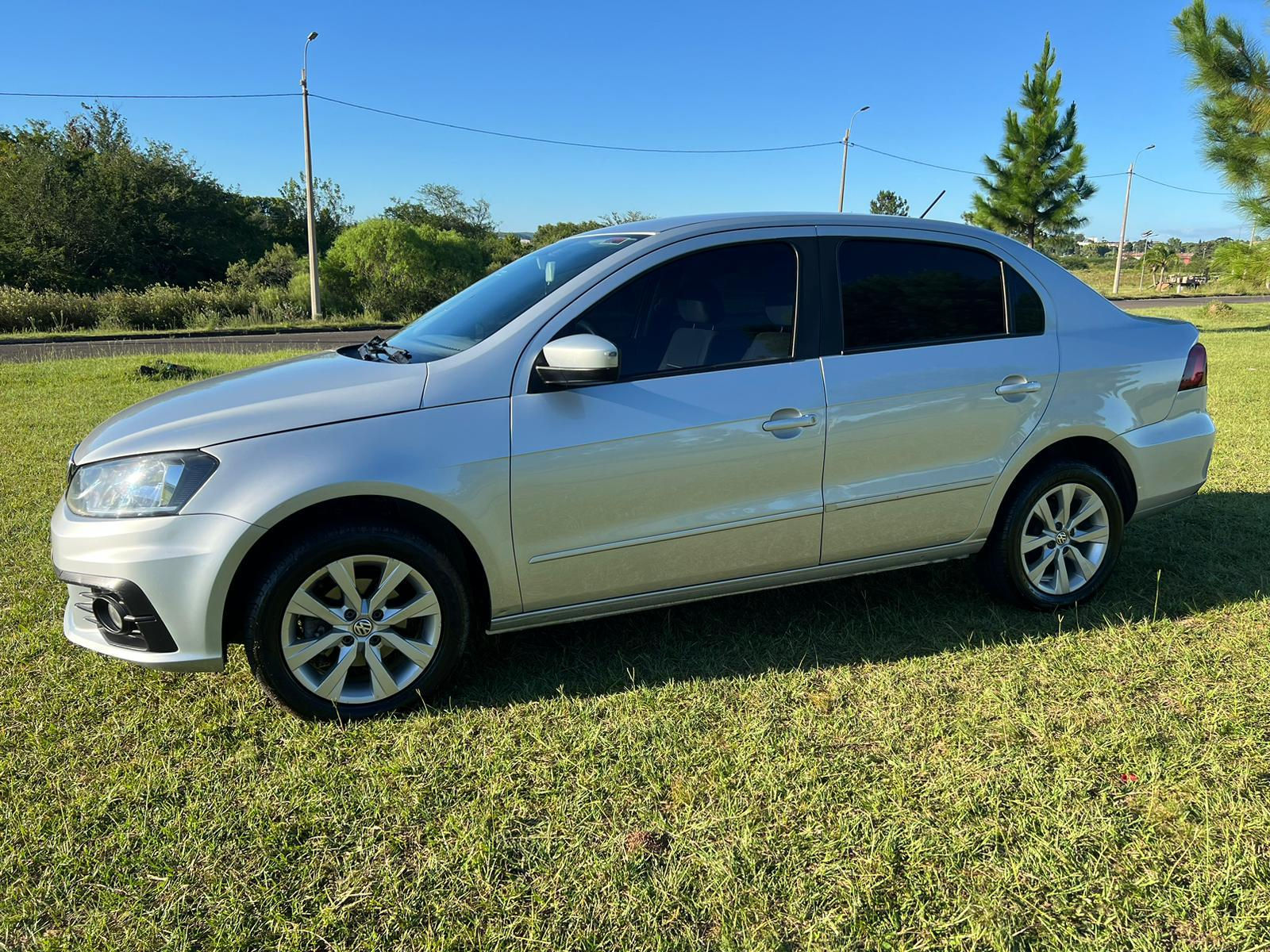 Volkswagen Gol G7 Sedan Confort