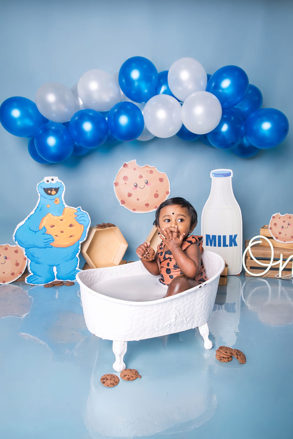 Cookie Monster themed water play baby photoshoot Singapore bathtub milk and cookies setup