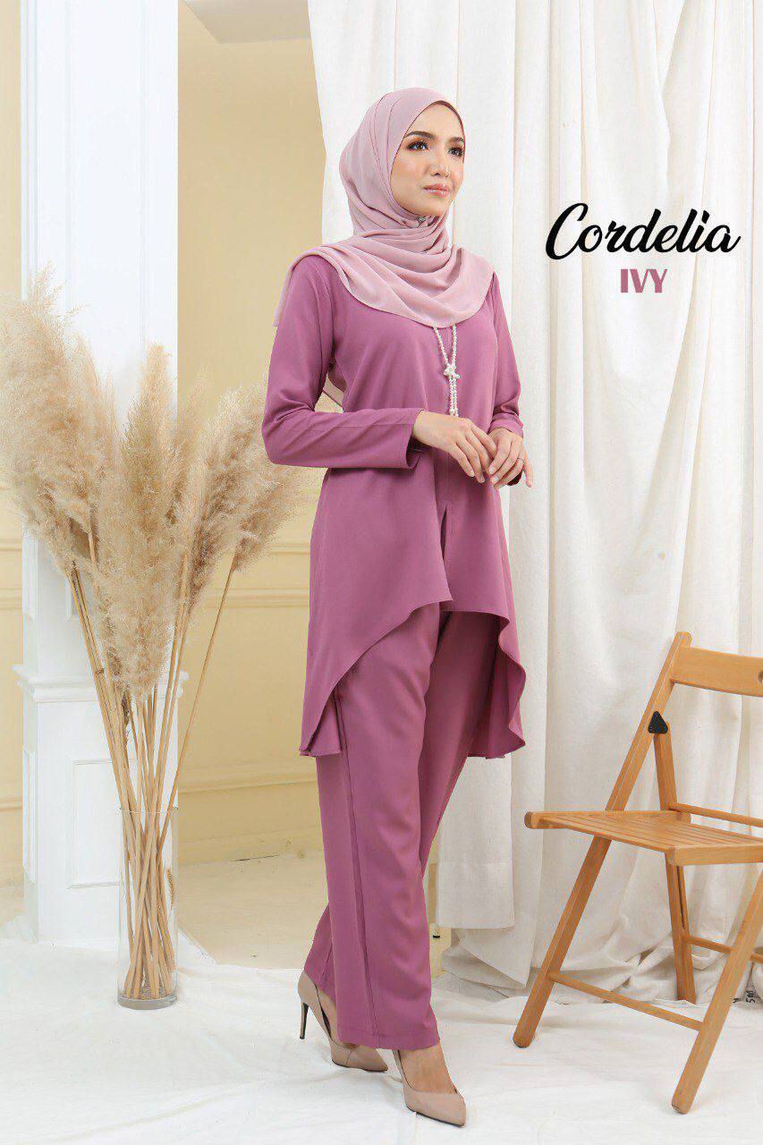 Thumbnail: Suit Cordelia