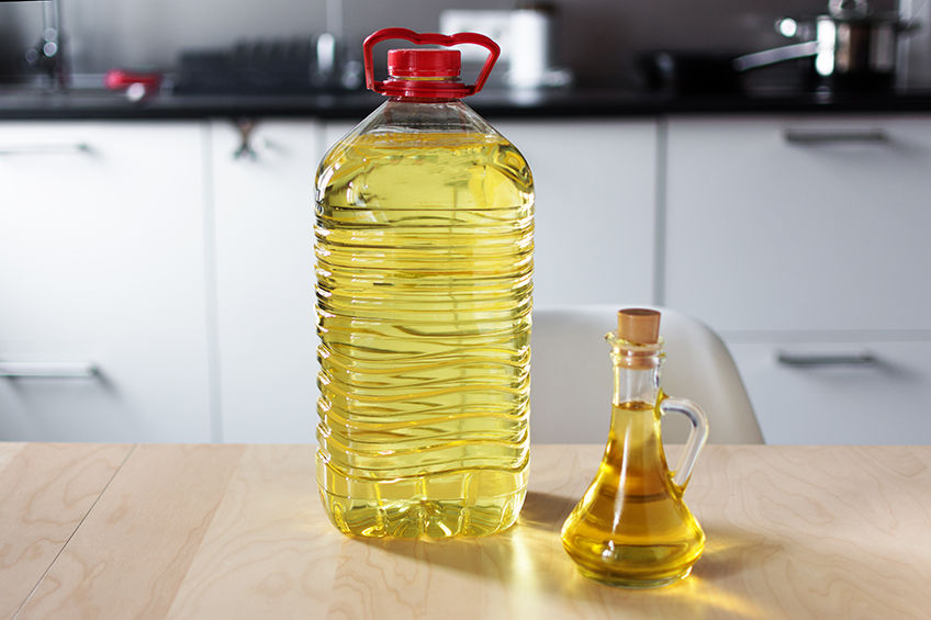 Stop Pouring Oil & Grease Down the Drain