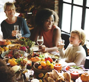 Setting Boundaries During the Holidays: A Gift to Yourself