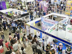 Guests and exhibitors at the NATAS Travel Fair, Singapore Expo Halls