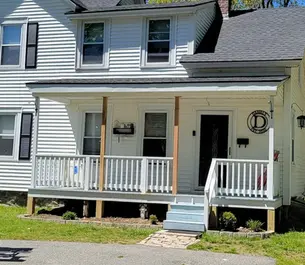 James Hardie siding panel repair by siding contractor in Litchfield, NH.