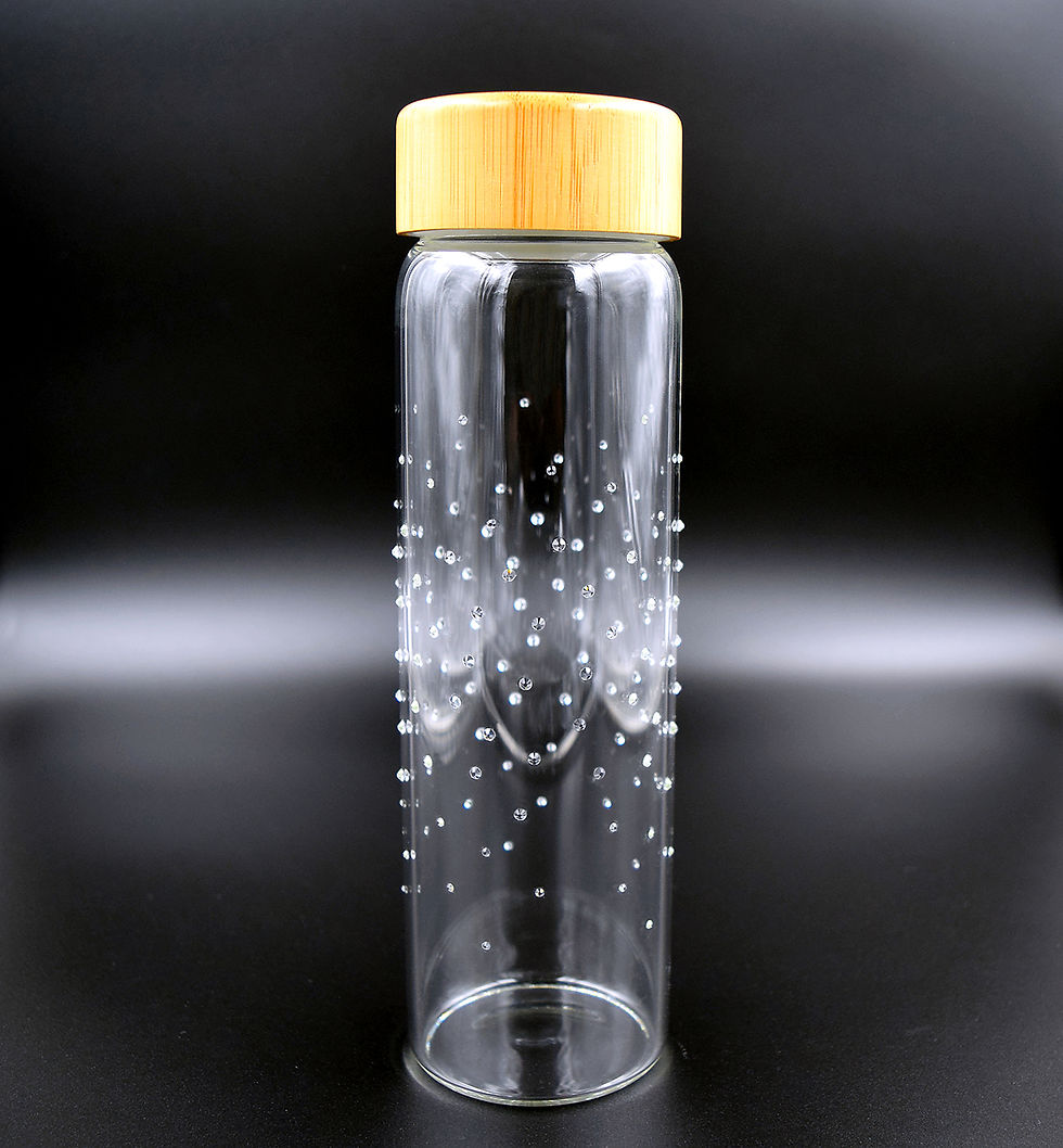 Glasflasche veredelt mit Kristallen aus Österreich (Sternenhimmel)