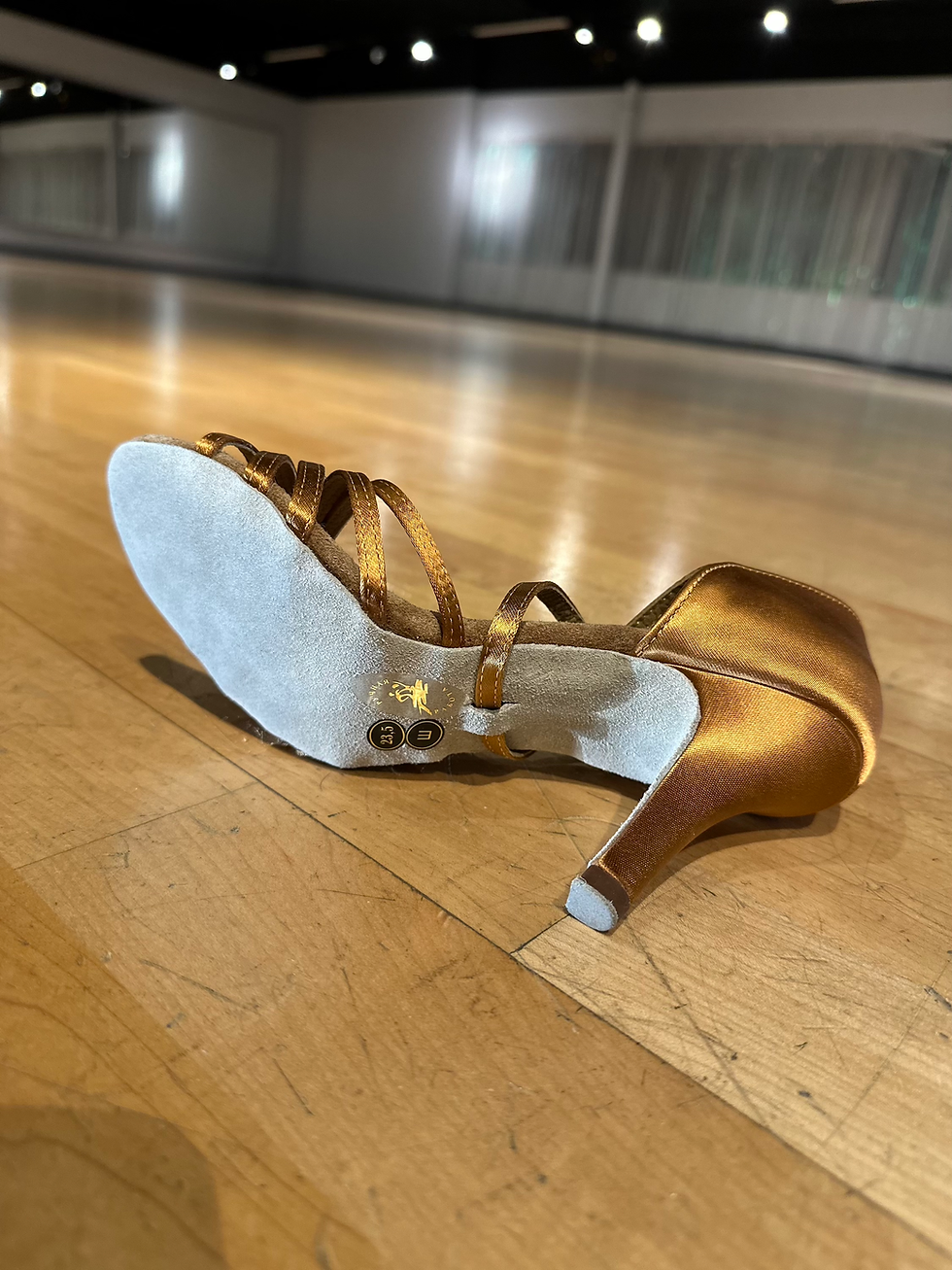 Thumbnail: Aida Dance 070 D (Karina) 23,5cm, Wide, 3" Slim Heel, Tan Satin