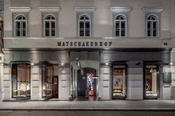 SKREIN* Schmuck auf Faserzement