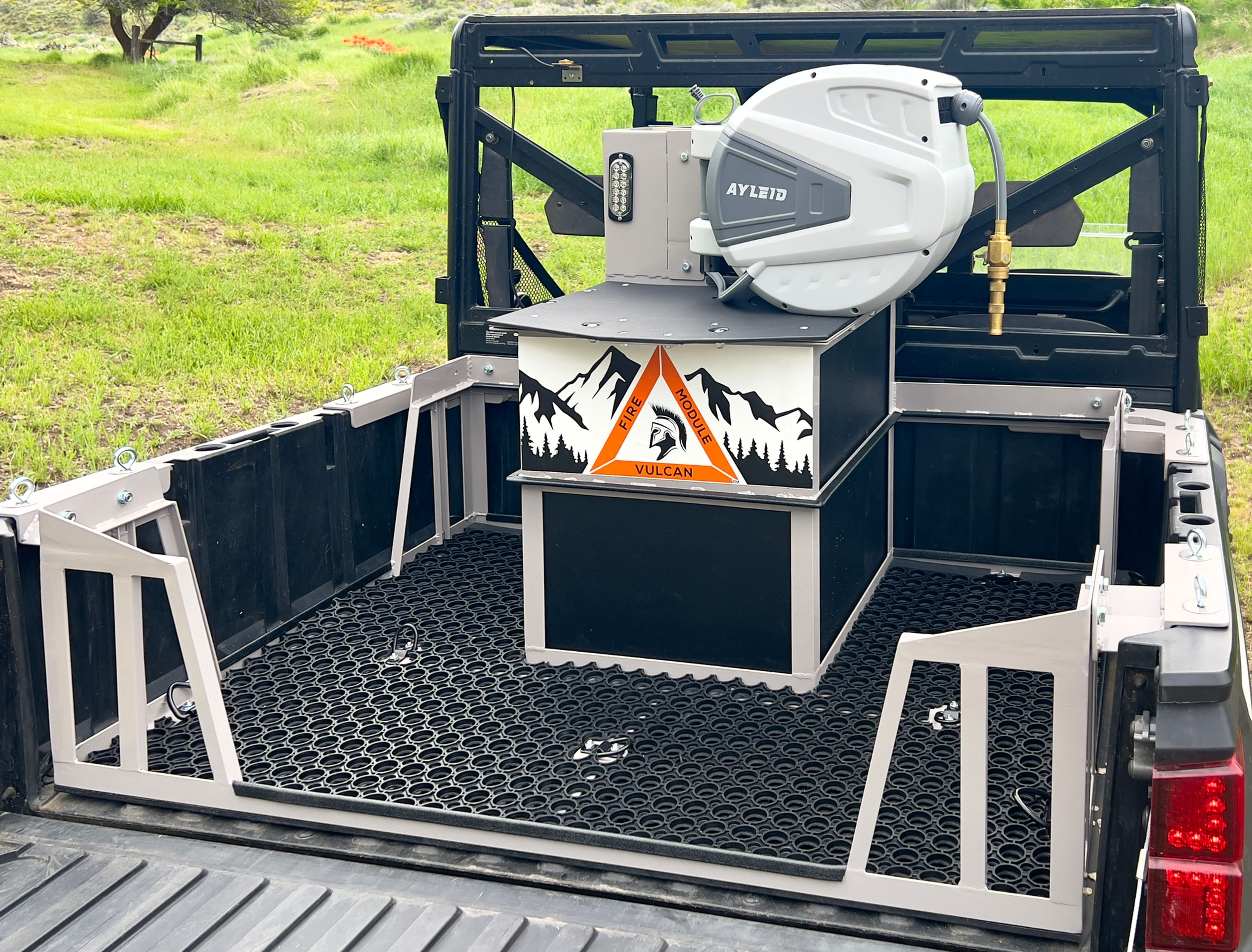 Fireline-25 UTV Skid Unit with retractable hose reel