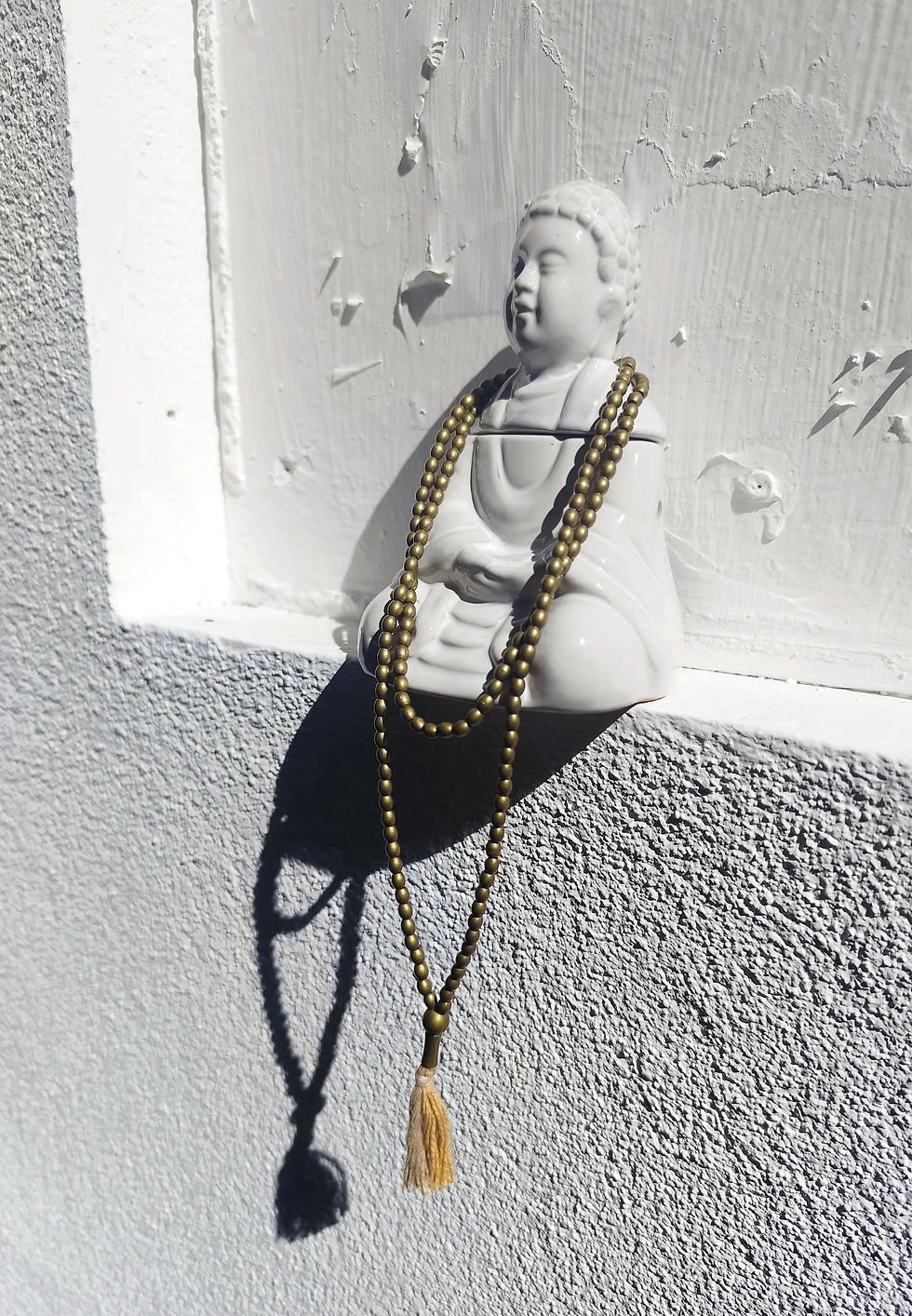 Miniatura: Collar inspirado en mala – cuentas de latón