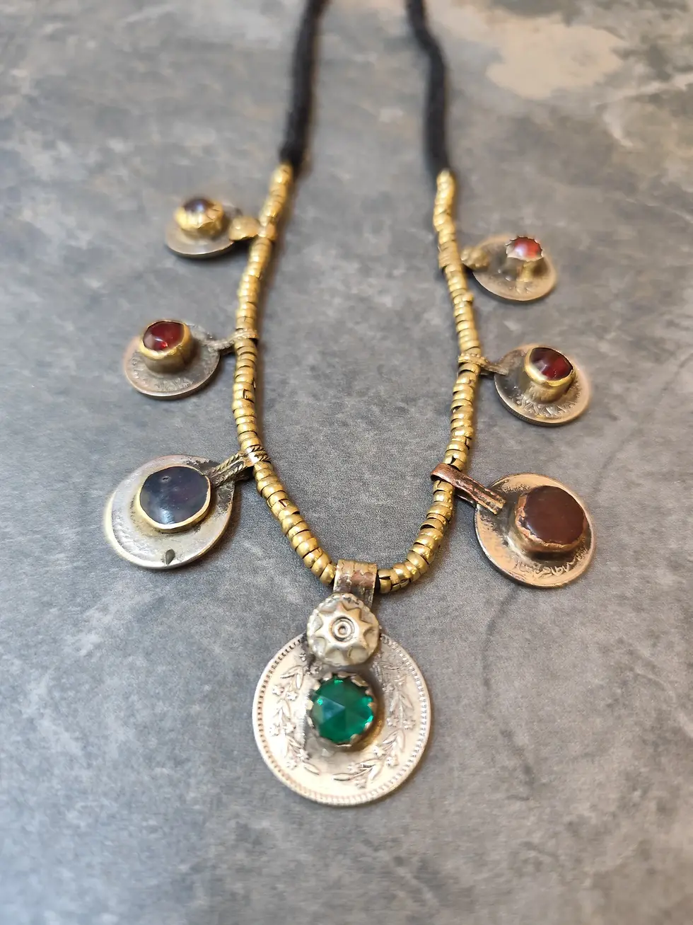 Miniatura: Collar indio hecho a mano