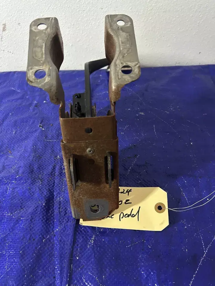 Thumbnail: 2004 Nissan 350Z Brake Pedal