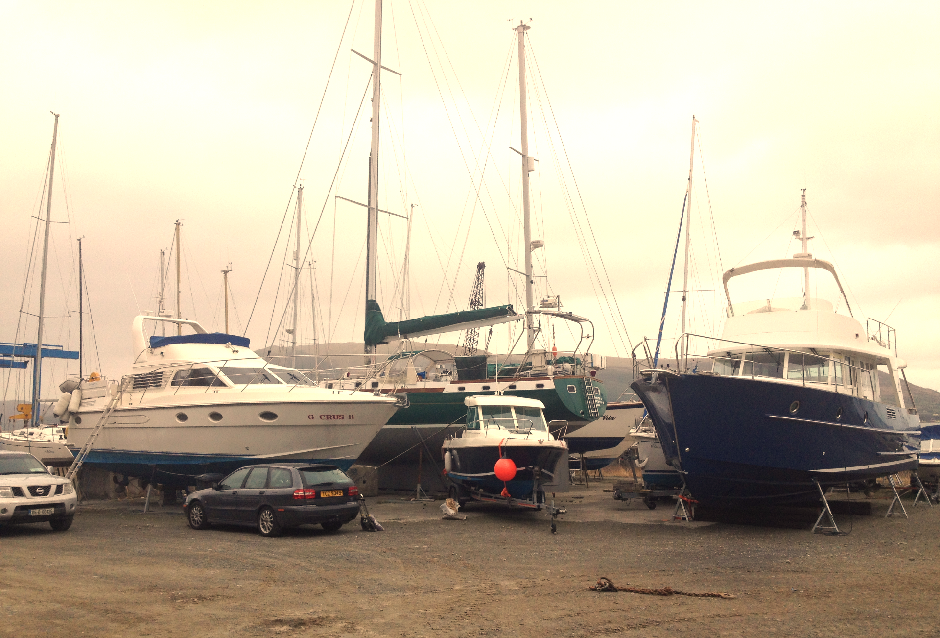 BOAT YARD carlinfgordmarina