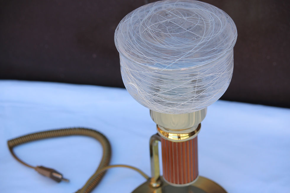 Thumbnail: Lámpara mesilla vintage