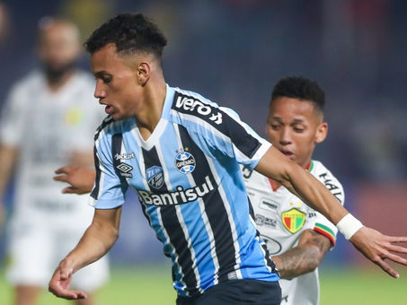 Grêmio encerra turno dentro do G4 após empate com o Brusque