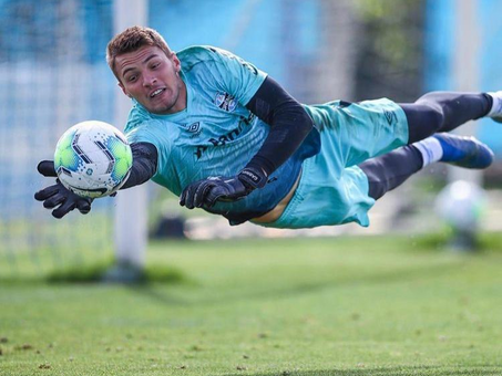 Goleiro é a última necessidade no Grêmio