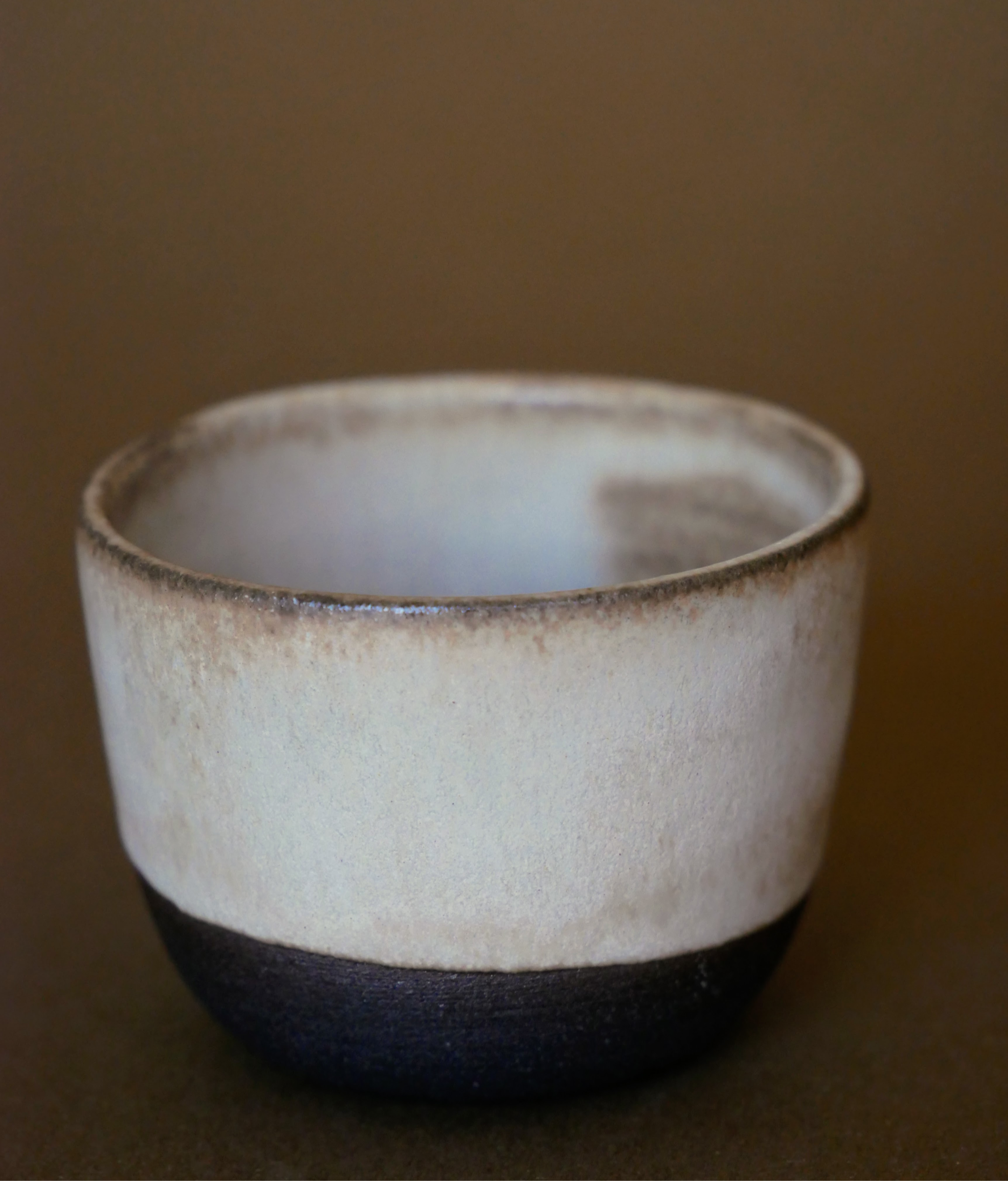 Béžový espresso drobeček