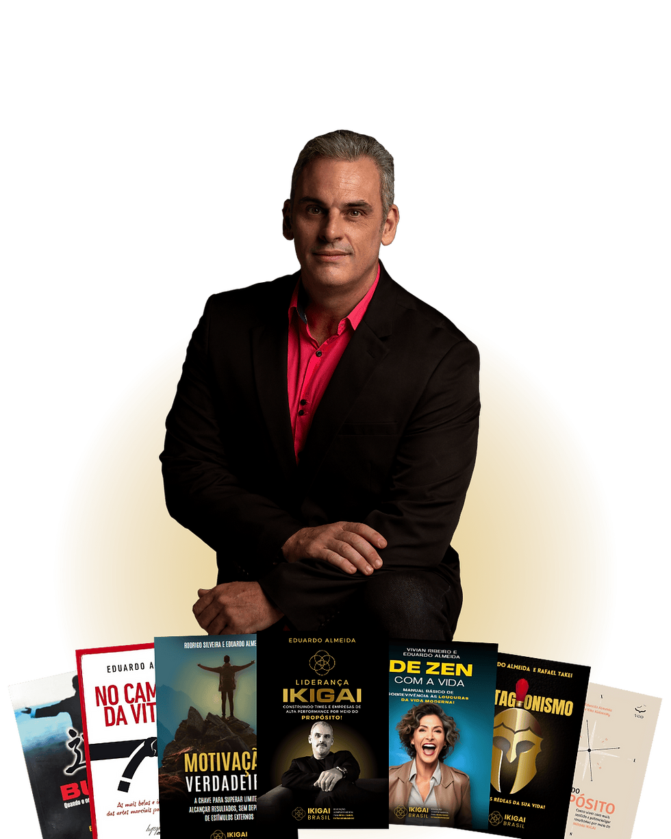 Palestrante Eduardo Almeida com seus livros publicados