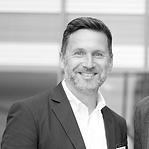 Simon new black and white.png