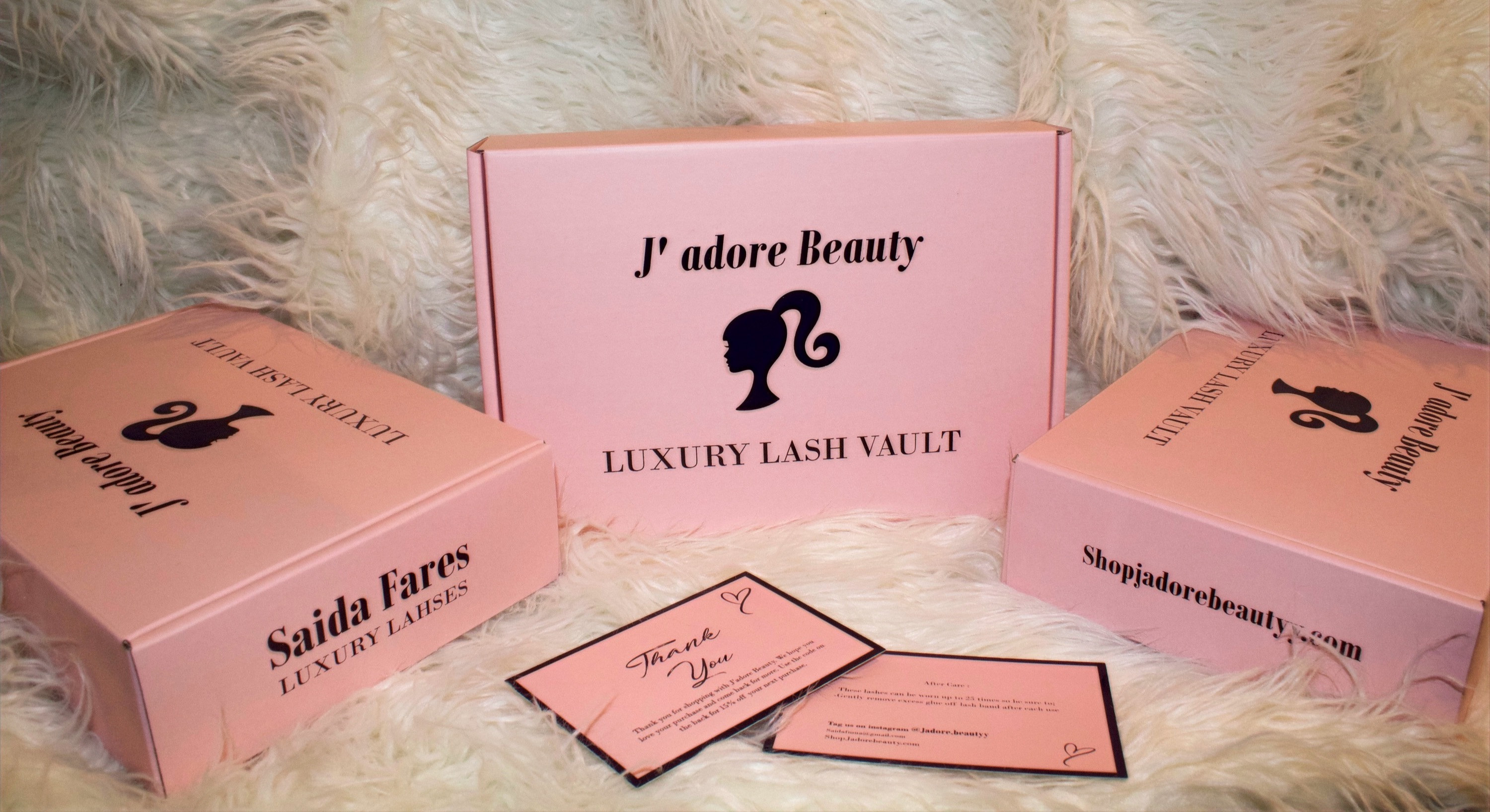Ultimate Lash Vault