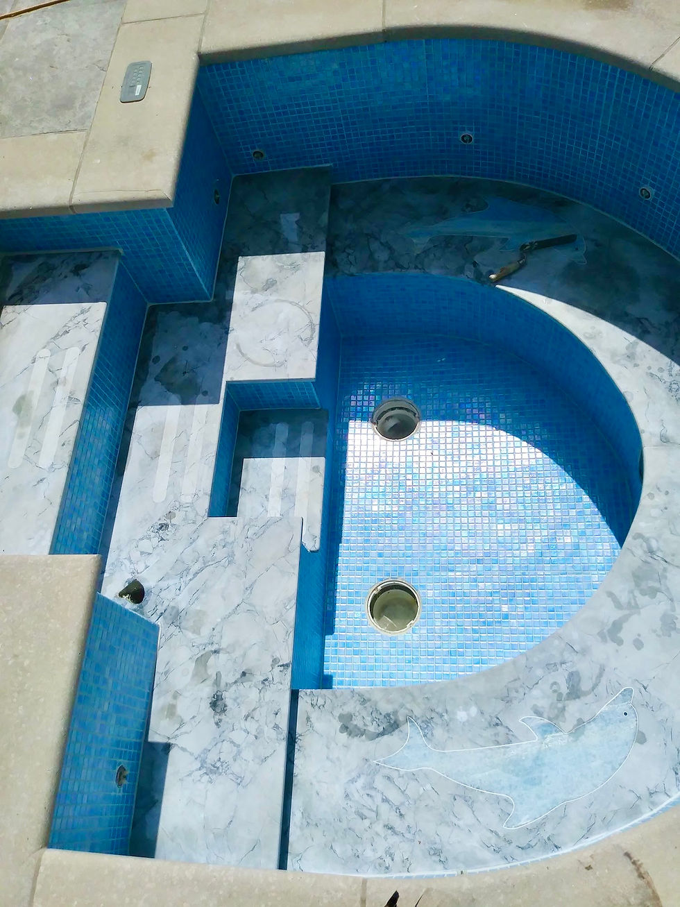 tile-restoration-oakville-swimming-pool